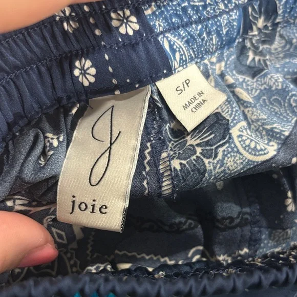 Joie Blue and White Floral Pants - Picture 2 of 4